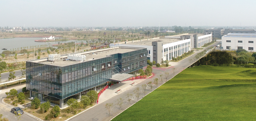 热烈庆祝泽润获颁德国莱茵T?V首张35A光伏接线盒证书(图2)